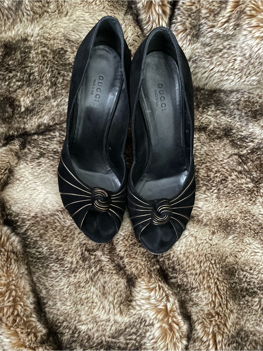Gucci Black Suede Heels with Gold Stripes & Accent Knot - Picture 10 of 10
